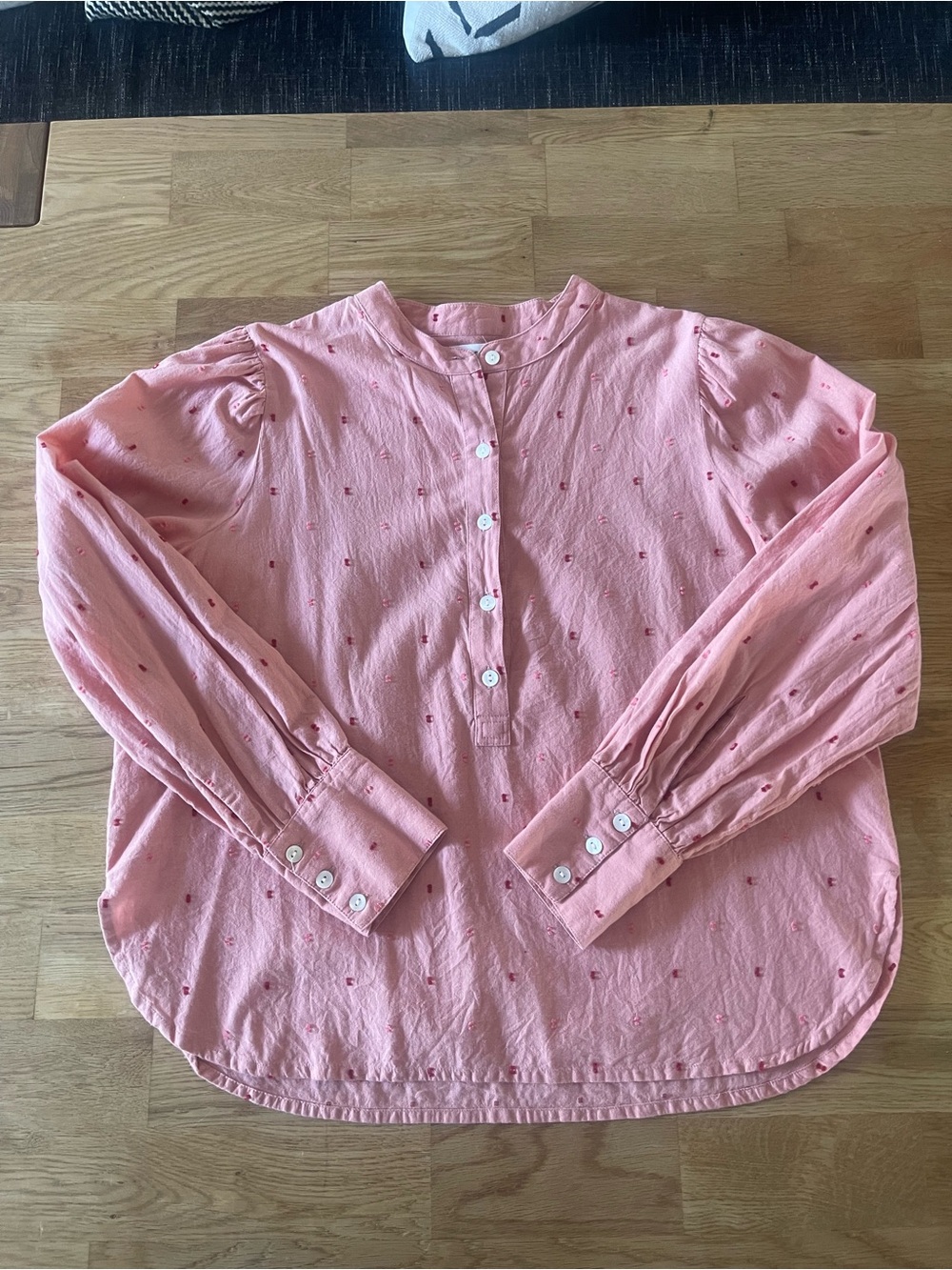 Roller Rabbit 100% Cotton Blouse, Mandarin Collar, Pink w Embroider Detail